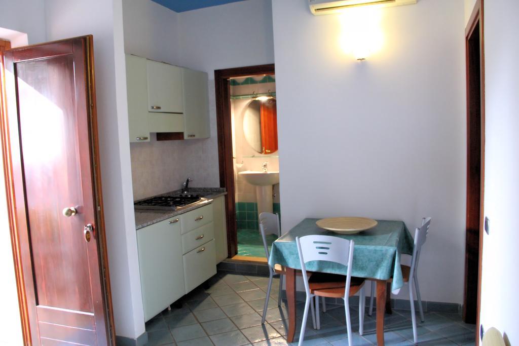 Hotel Locanda Dei Trecento Сапри Стая снимка