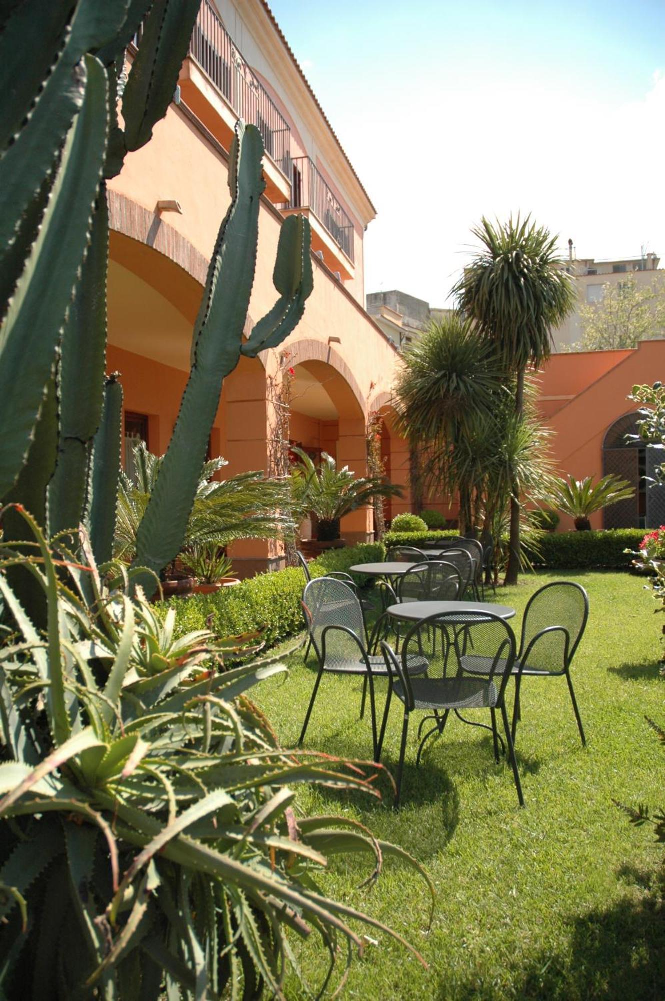 Hotel Locanda Dei Trecento Сапри Екстериор снимка