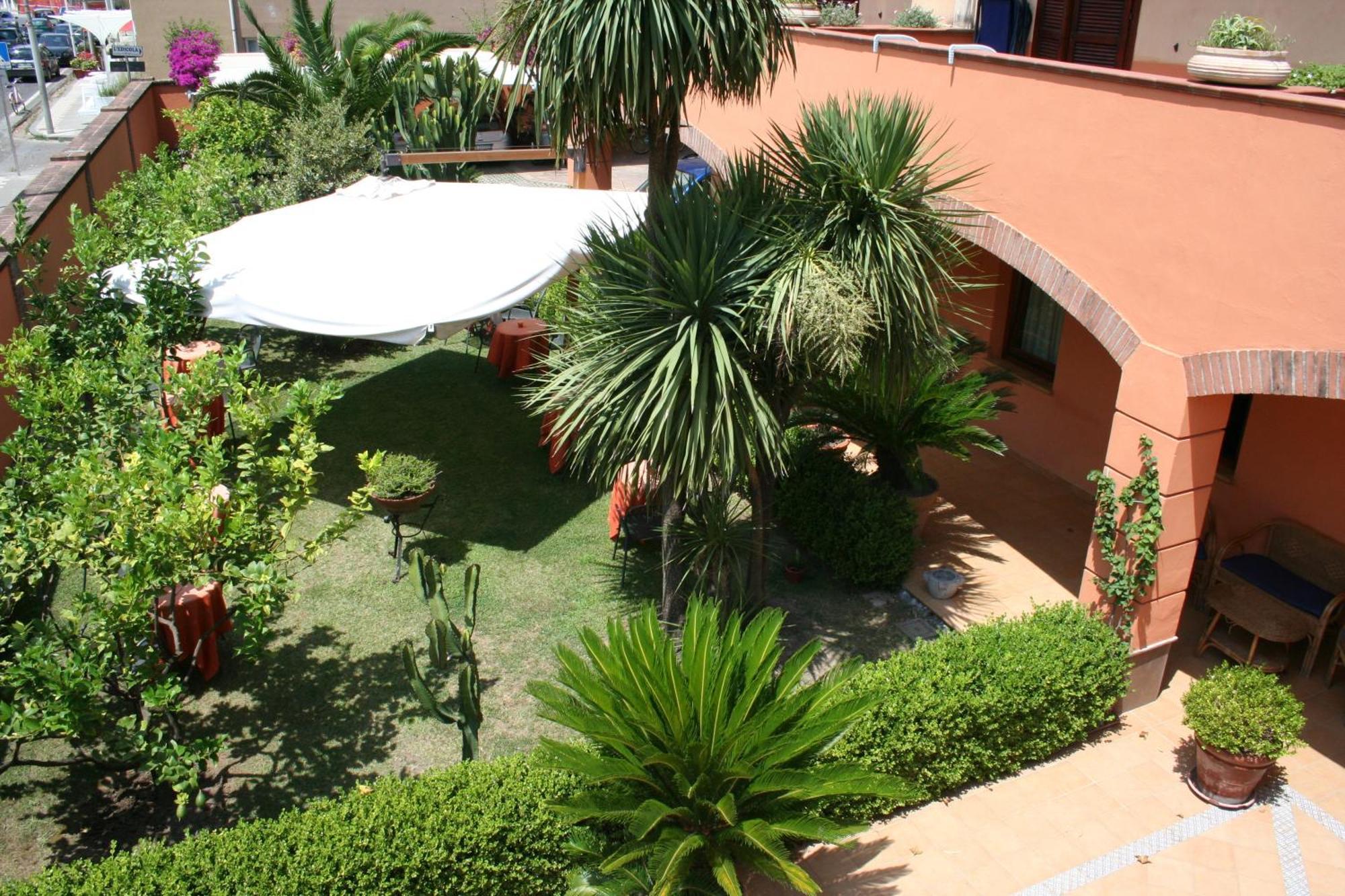 Hotel Locanda Dei Trecento Сапри Екстериор снимка